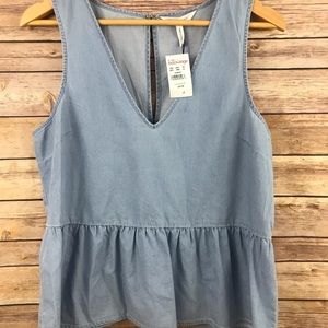 BCBG women’s Top Size M NW